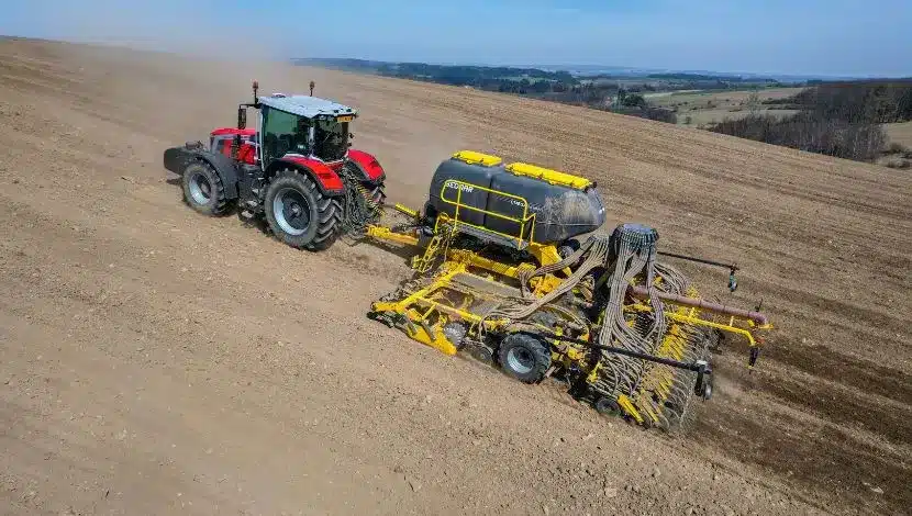 Travail du sol semoir Bednar OMEGA OO_FL massey ferguson